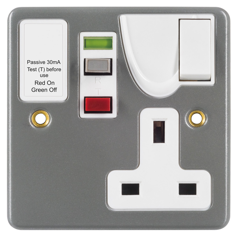 Image of Avenue Switched RCD Socket 1 Gang 13A DP Latching Metalclad Front